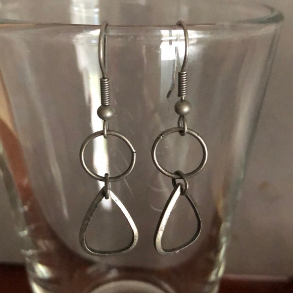 Oxidized Silver Colored Long Necklace& Earrings - Picture 6 of 6